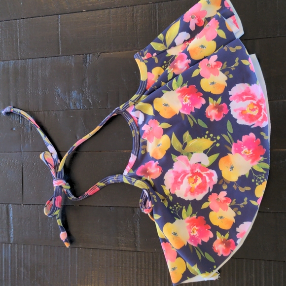 2 piece floral swimsuit - Picture 2 of 7